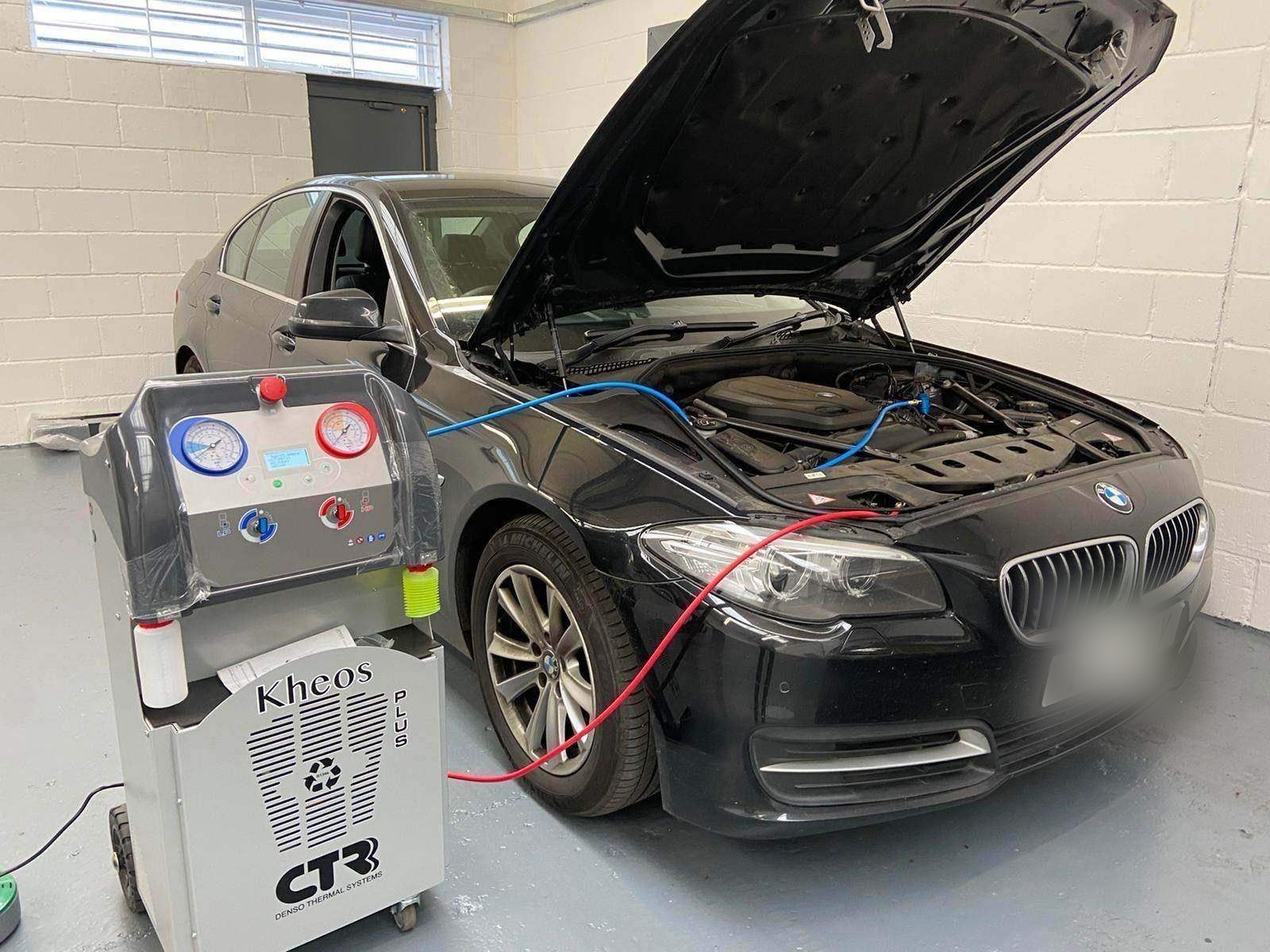 The air-conditioning machine and its gauges